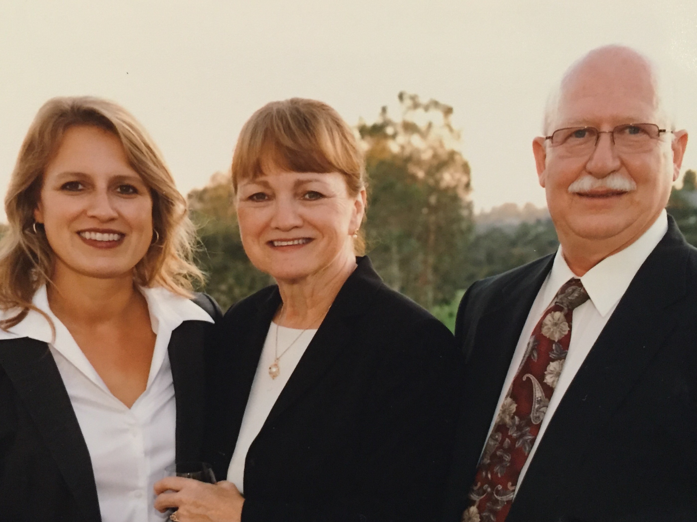 Holly, Lisa, and Wayne Hoglund